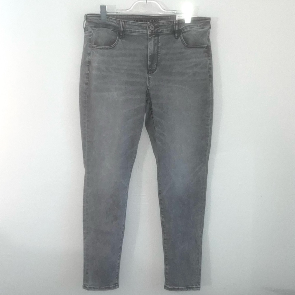 American Eagle Low Rise Gray Denim Jegging - 18